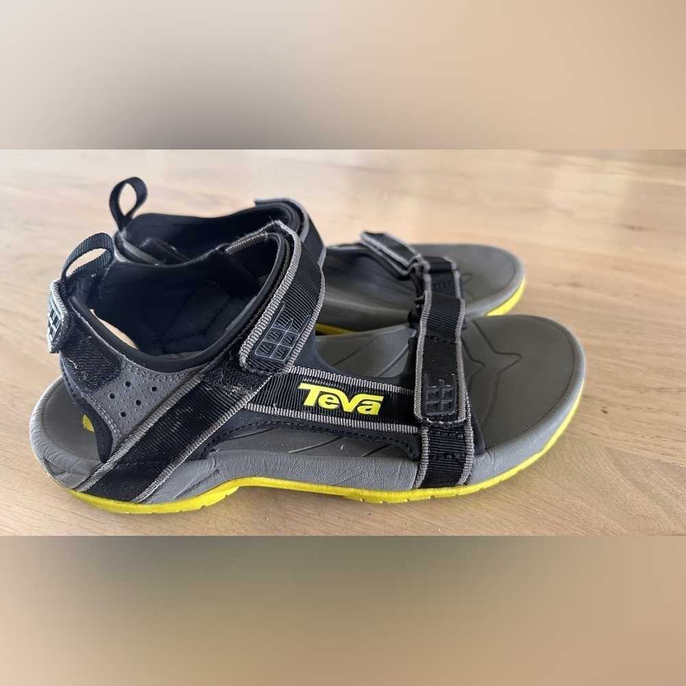 Teva MINAM HIKING SANDAL men’s size 8